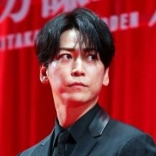 亀梨和也が路線変更？「ワイルド系→美容男子」に戸惑う古参ファンと“元恋人”田中みな美の影