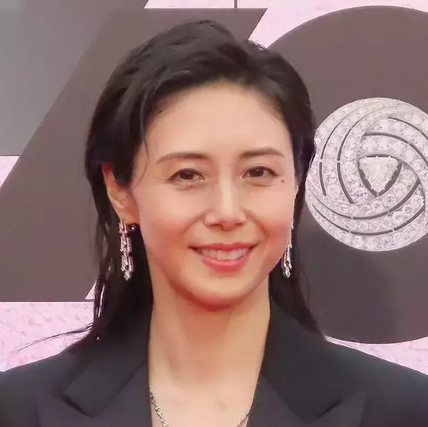 冬月あずさは「夫婦同姓」の皮肉…カンテレGTOはフジ「夫婦別姓刑事」に圧勝の予感