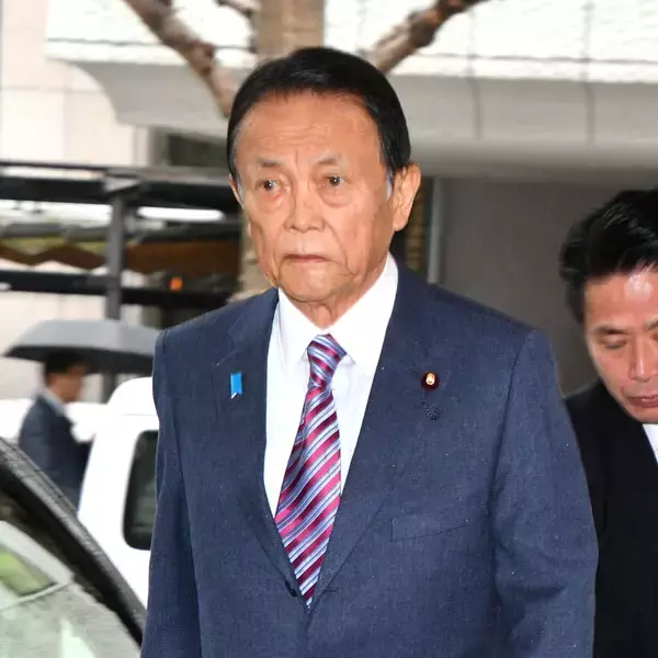 「高市首相と麻生副総裁ついに亀裂か？ 永田町がザワついた「焼き魚狂騒」の噴飯」の画像