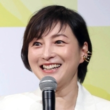 広末涼子のものまね芸人と2ショット公開で“あざとさ”も…イケメン息子も利用？ 復帰を目指す次の戦略