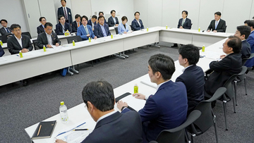 「2年限定の飲食料品の消費税ゼロ」がなぜか「給付」に一本化？「国民会議」案の定“迷走”の舞台裏