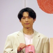 「白鳥とコウモリ」松村北斗《今田美桜を見る目がガチ》とファンざわつく…“めめみお”にはなれずSTARTO社御用達から卒業も