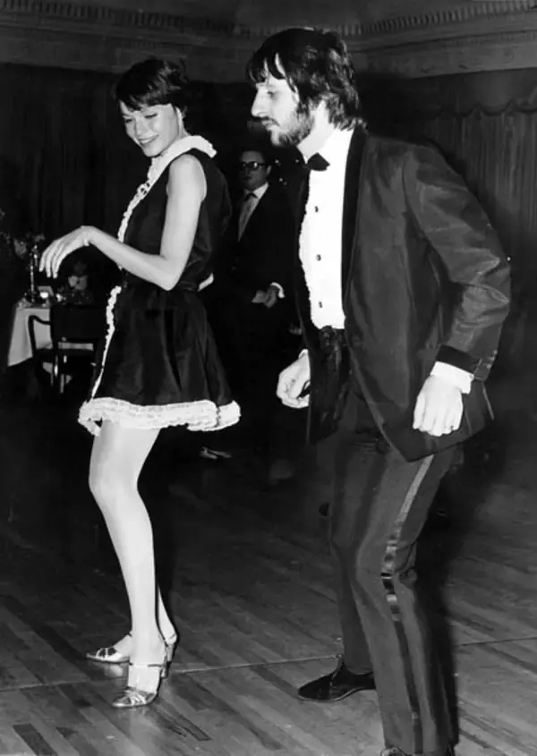 ポップな曲にあふれる「1968年のジョン・レノン」の変態み【スージー鈴木のゼロからぜんぶ聴くビートルズ】#107