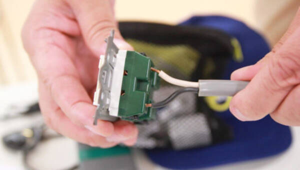 二股ソケット から よくぞここまで パナ工場見学で コンセントと電灯スイッチ の進化を愛でる 18年8月16日 エキサイトニュース