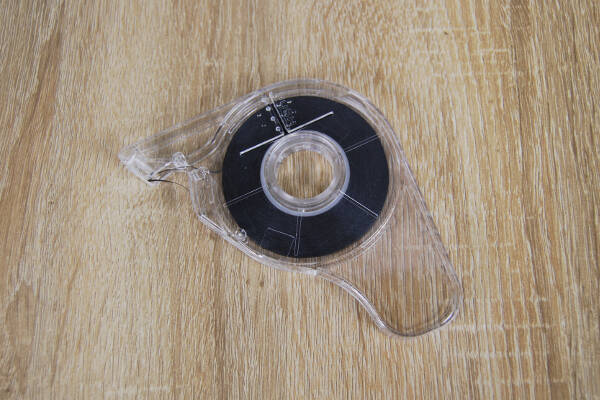 簡単にきれいな線が引ける ホワイトボードの表が一瞬で完成する100均グッズ ラインテープ 18年8月30日 エキサイトニュース