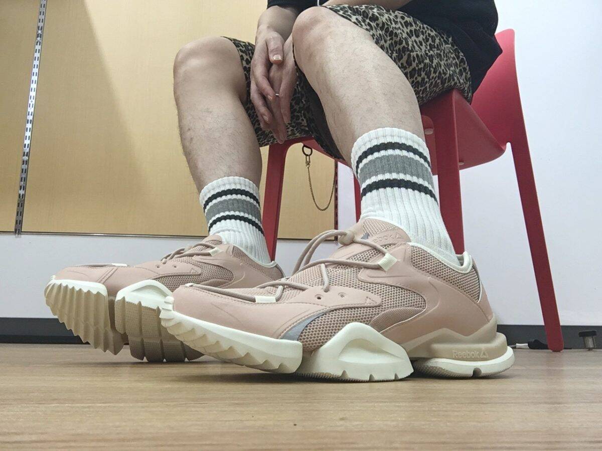 90年代の幻のスニーカーが バーニーズ ニューヨーク とのコラボで復活 リーボック Run R 96 レビュー 18年11月8日 エキサイトニュース