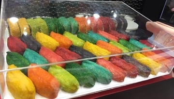 【ムー・グルメの錬金術師】色と食欲」の向こう側へ！　寿司が多色化する時代