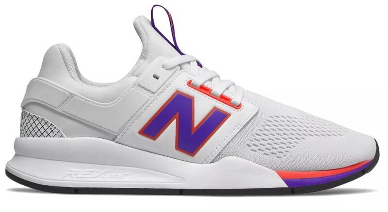 リヴァプールfcとニューバランスのコラボスニーカー 最新作は 白 18年12月21日 エキサイトニュース