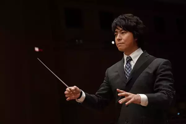 「上川隆也、タクトを振る！『遺留捜査スペシャル』でオーケストラの指揮に初挑戦」の画像
