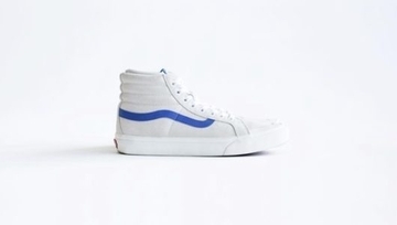 定番から個性的なものまで。ショップ店員おすすめの「白スニーカー」3足