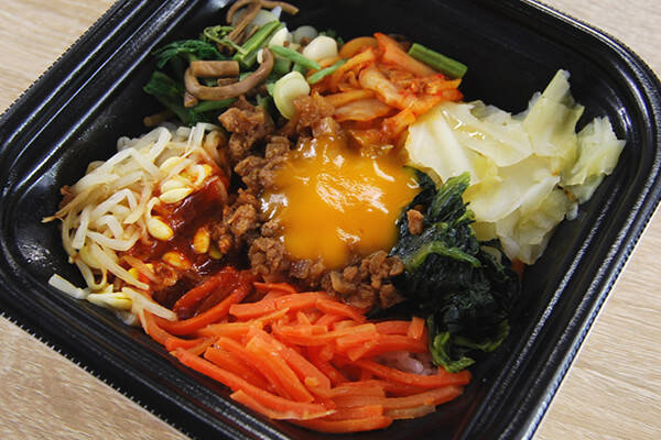 モチモチ プチプチ 最高 ローソンの もちプチ食感 鶏そぼろと春野菜のビビンパ丼 が旨い 年3月6日 エキサイトニュース