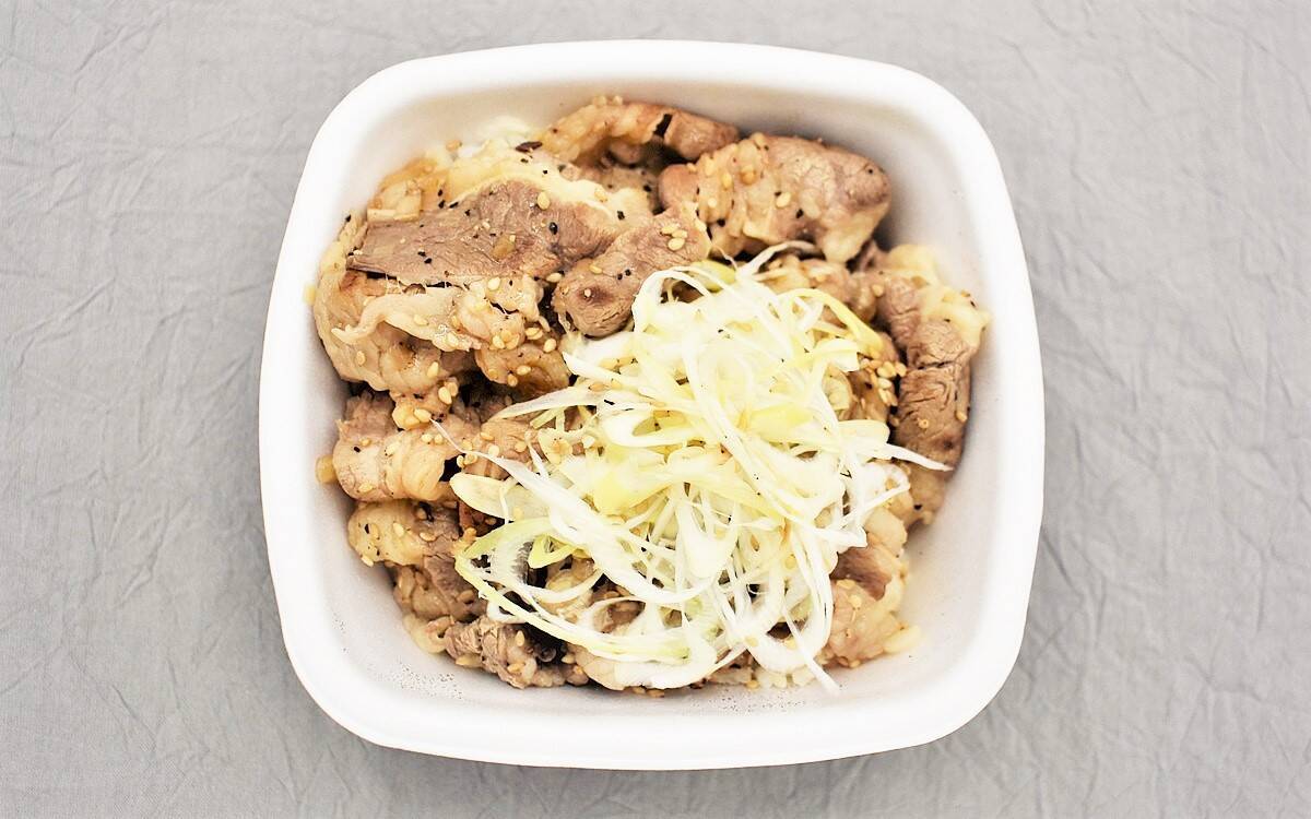 シークワーサー果汁 で後味スッキリ 吉野家の夏季限定絶品メニュー ねぎ塩牛カルビ丼 年7月14日 エキサイトニュース