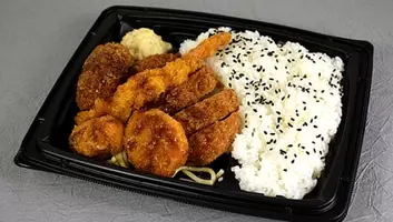 ガツ盛りの ハイライトカツサンド 監修 チキンカツサンドがローソンに登場 21年11月19日 エキサイトニュース