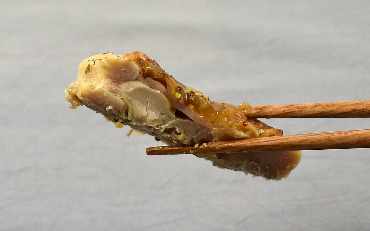 にんにく好きに激推し ハマること間違いなし ファミマの グリルチキン ガーリックピラフ弁当 ハニーマスタード 21年3月17日 エキサイトニュース 2 2