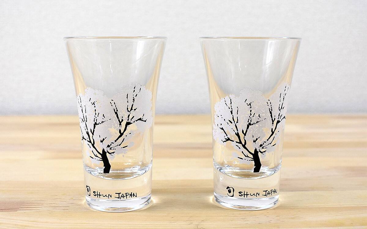自宅でお花見が楽しめる 冷酒を注ぐと桜が色づく 冷感桜 グラス天開ペアセット レビュー 21年3月18日 エキサイトニュース