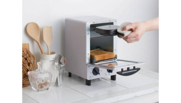 目玉焼きとトーストを同時に作れる、小泉成器「オーブントースター（KOS-0601/K・S）」が発売
