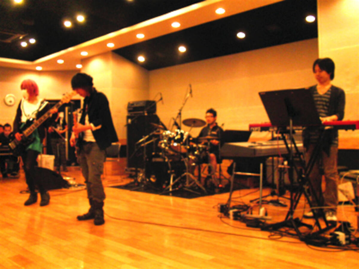 王族band と Mint が合体 どうなる ニコニコ大会議 In 台湾 11年5月18日 エキサイトニュース