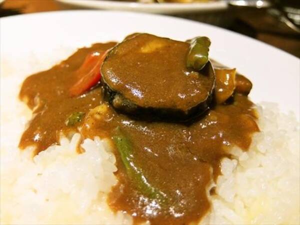 野菜カレーが女性に人気 神保町でお得なランチカレーを食す ガヴィアル 神保町 16年1月5日 エキサイトニュース