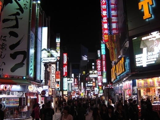 ここは法廷だゼ 有名漫画家が知人女性に硬球を投げつけ わいせつ行為に及んでいたワケは 13年9月4日 エキサイトニュース
