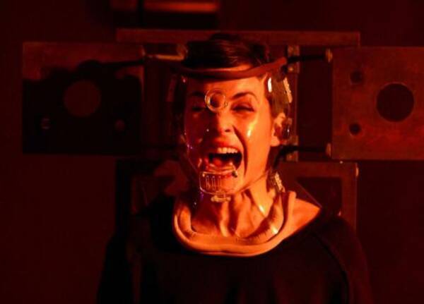 無理 クモ嫌いの記者が クモ攻め 映画 ラプチャー 破裂 にトライ クモだけじゃない 嫌いなもの拷問 映像あり 17年5月28日 エキサイトニュース