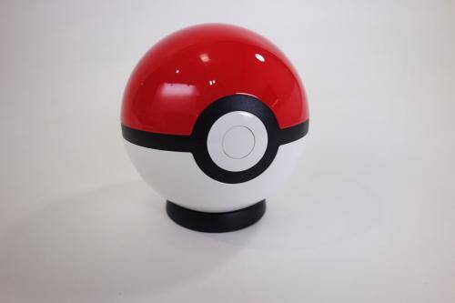 Ankerとポケモンが共同開発 モンスターボール型とピカチュウ柄のモバイルバッテリーが発売 17年6月10日 エキサイトニュース