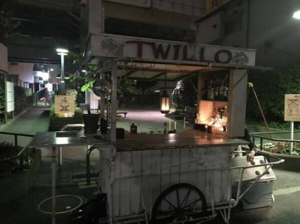 都内をさまよう白い屋台バー Twillo で飲める 夏前にオススメのお酒3杯 17年6月29日 エキサイトニュース