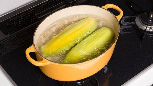 水からorお湯から とうもろこしのおいしい茹で方 18年2月8日 エキサイトニュース