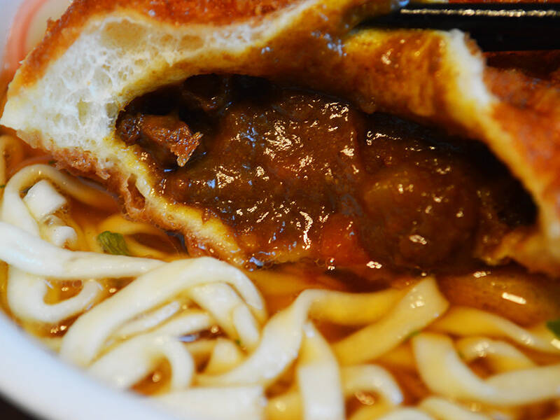 どん兵衛にチョイ足しするならカレーパンが優勝 激ウマ ボリューム満点なコスパ最強アレンジ 18年7月2日 エキサイトニュース 2 2