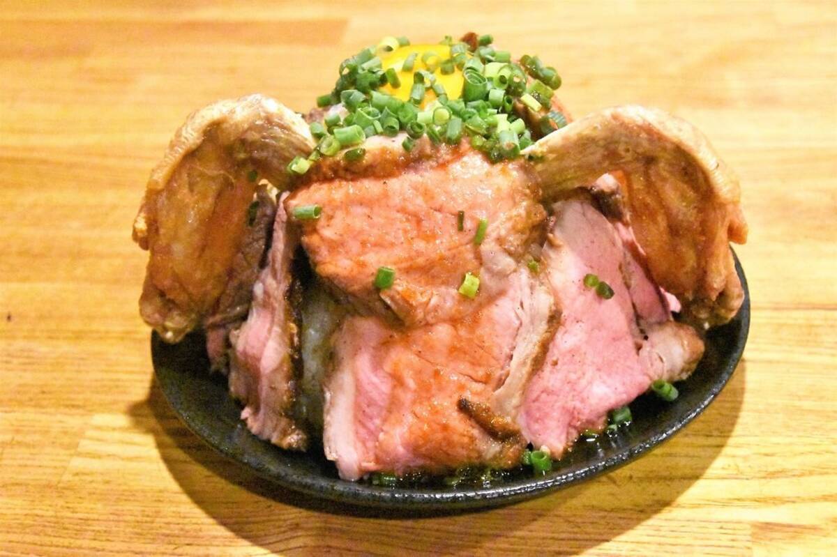 言い値価格 のデカ盛りローストビーフ丼に皆いくら支払ってるの 六本木と五反田で平均100円以上の差額が 18年9月30日 エキサイトニュース