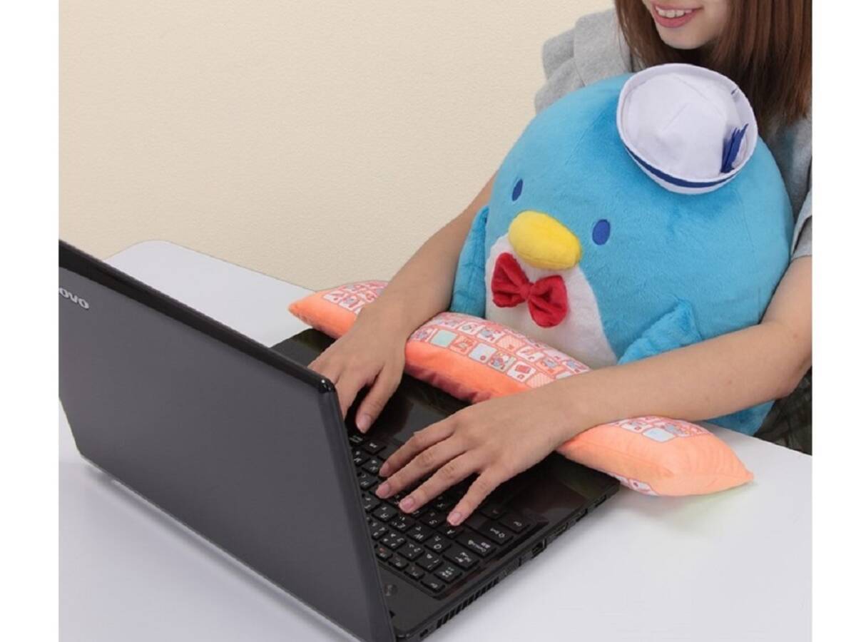 ペンギンの丸いボディがカワイイ サンリオ懐かしキャラ タキシードサム ぬいぐるみクッションでpc作業中も癒やされる 18年10月3日 エキサイトニュース