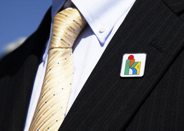 シムシティ課 爆誕 世界初の地方創生コラボを行う宮崎県小林市 市長が語る ゲームから始まる街づくり 18年10月25日 エキサイトニュース