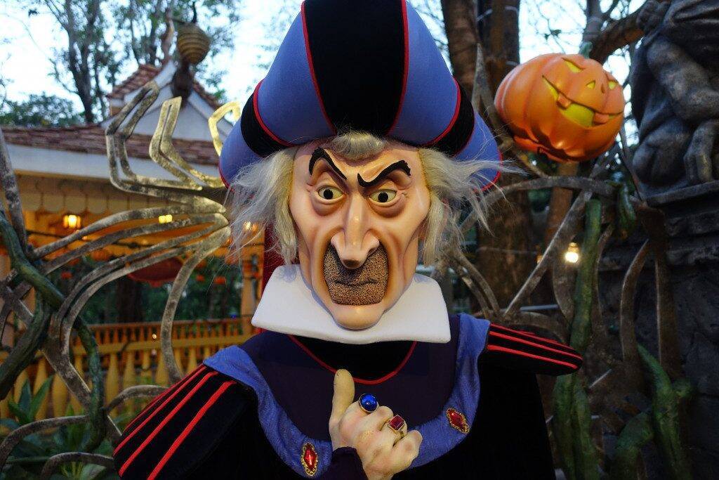 香港ディズニーランド でも超絶人気のヴィランズたち がいこつのジャックなど日本にいないキャラも盛りだくさん 18年10月25日 エキサイトニュース