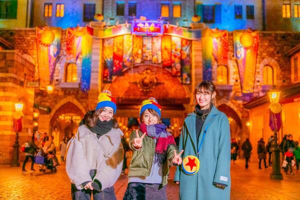 夜空に映えるカラフル ポップな世界観 東京ディズニーシー ピクサー プレイタイム 写真レポート 19年2月27日 エキサイトニュース