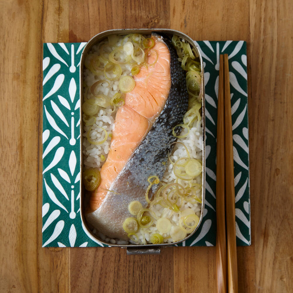 炊く 煮る 蒸す 炒める 燻す さらにお弁当箱にもなる 万能クッカー メスティン のレシピブックが6刷重版の大人気 19年3月12日 エキサイトニュース 3 4