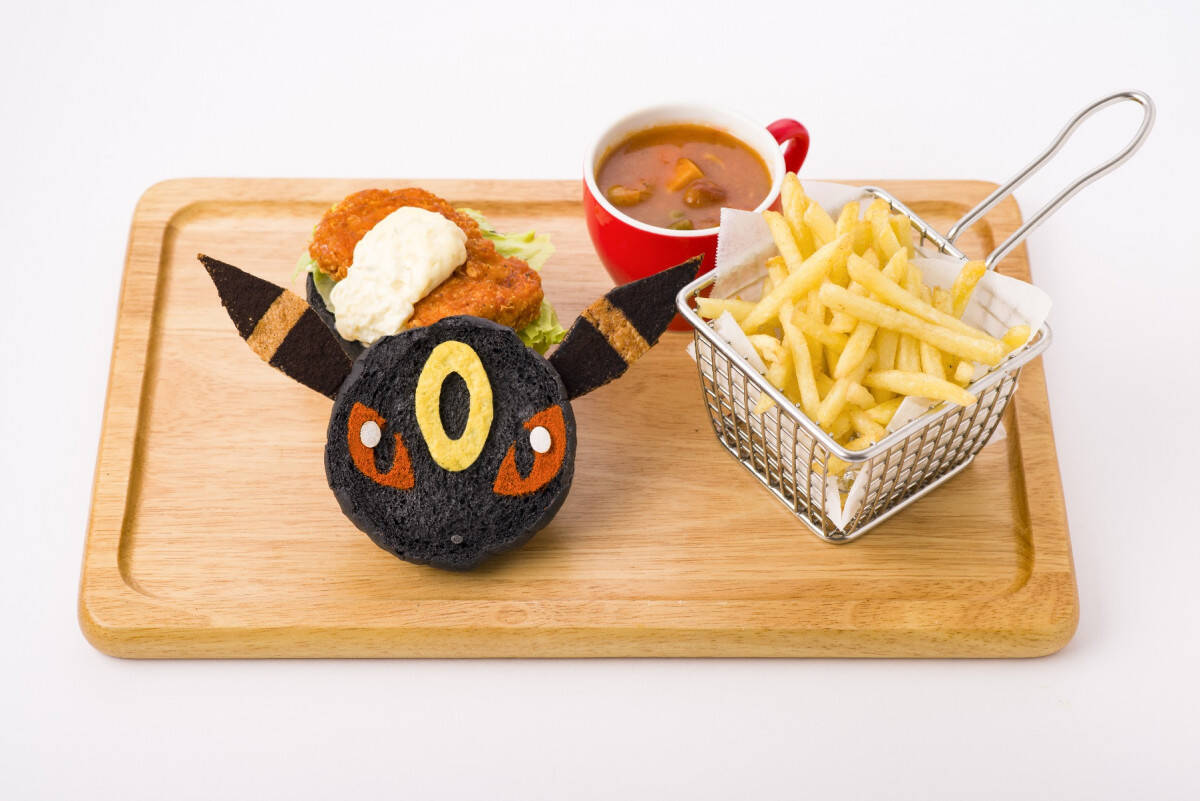 夜しかゲットできない ブラッキーバーガー も ポケモンカフェ ポケットモンスター 金 銀 モチーフメニューを期間限定で提供中 19年6月11日 エキサイトニュース