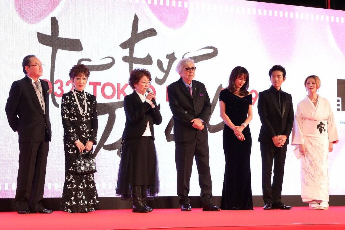 写真 第32回東京国際映画祭が開幕 レッドカーペットに豪華ゲスト集結 19年10月28日 エキサイトニュース