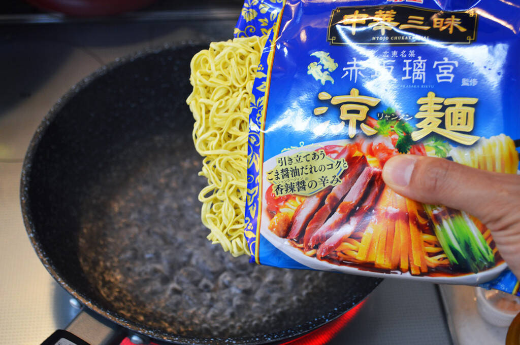 冷やし中華にニンニクチューブを混ぜて焼いてみたら激ウマすぎて元気出た ニンニクポン酢の すっぱ焼きそば で夏バテを吹きとばせ 2020年6月28日 エキサイトニュース