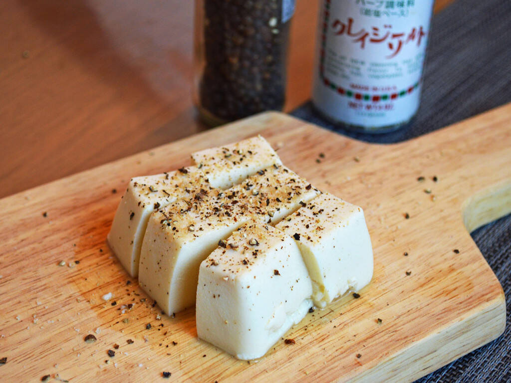 一度冷凍してから解凍した豆腐と牛脂で作る ステーキもどき が激アツすぎ まるで高級国産牛のように口の中で溶けるようなウマさ 年7月27日 エキサイトニュース