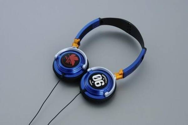 リリンが生み出した文化の極みを堪能 エヴァンゲリオン ステレオヘッドフォン渚カヲルカラー予約開始 12年12月27日 エキサイトニュース