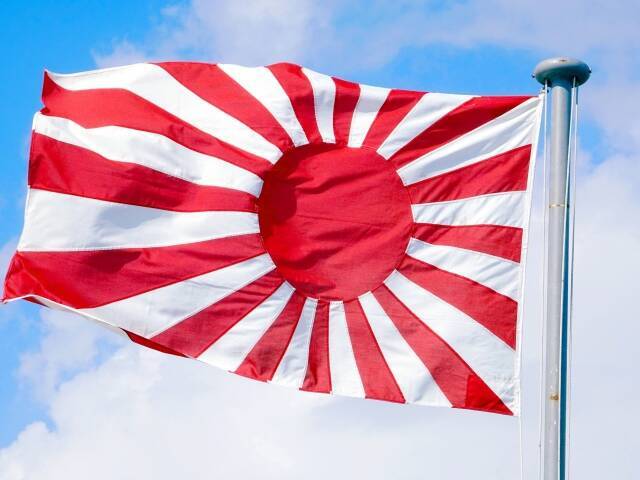 右翼の街宣車 ってこんな感じになってるんだ アウトロー街宣車に乗車体験 年11月16日 エキサイトニュース 4 4