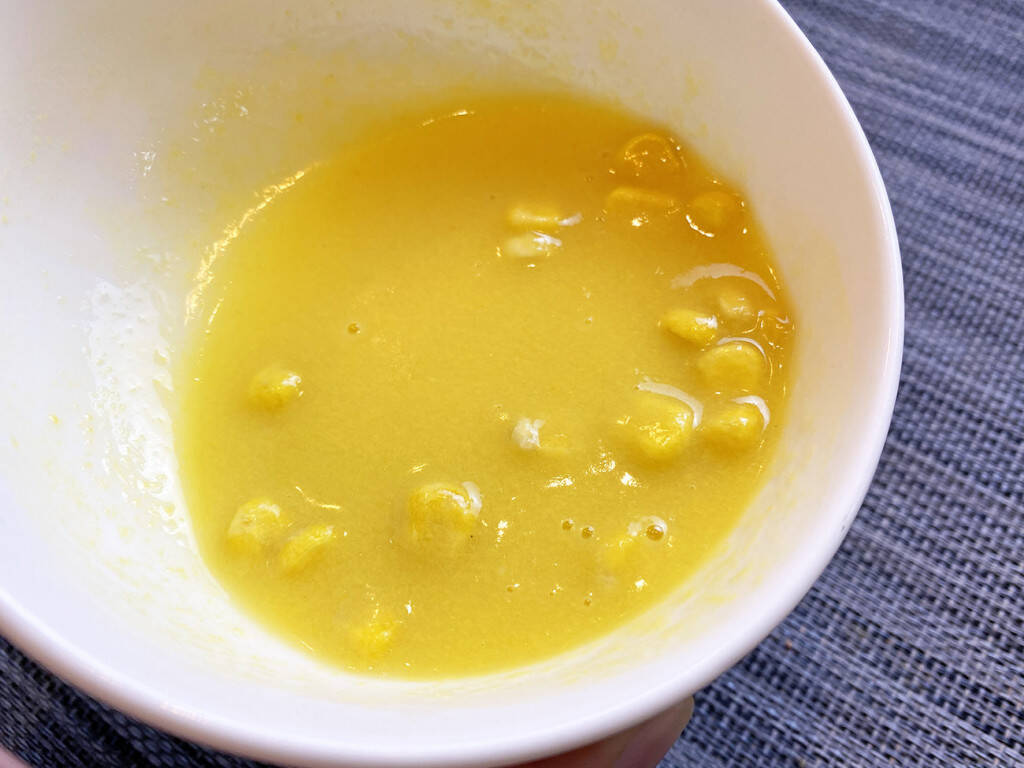 濃厚なコーンスープと黒胡椒で作ったタレで餃子を食べると激ウマ どっぷり絡みつく特濃ダレに万歳三唱するしかない 21年1月7日 エキサイトニュース