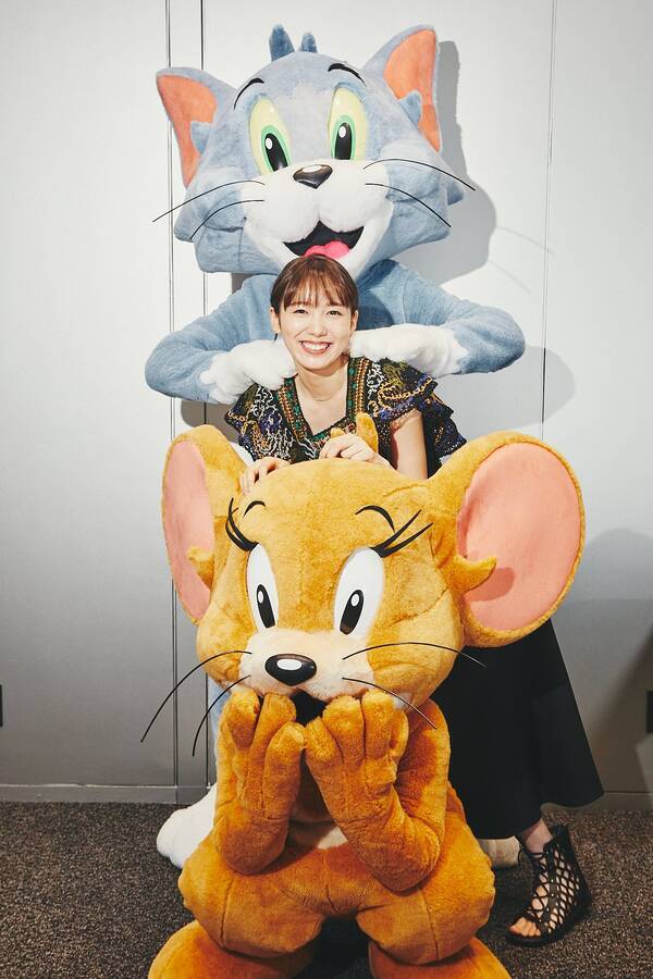 実写版 トムとジェリー で 鳩dj の声を務めた飯豊まりえさん 子供の頃から好きだった部分が今も変わらず面白い 21年3月19日 エキサイトニュース