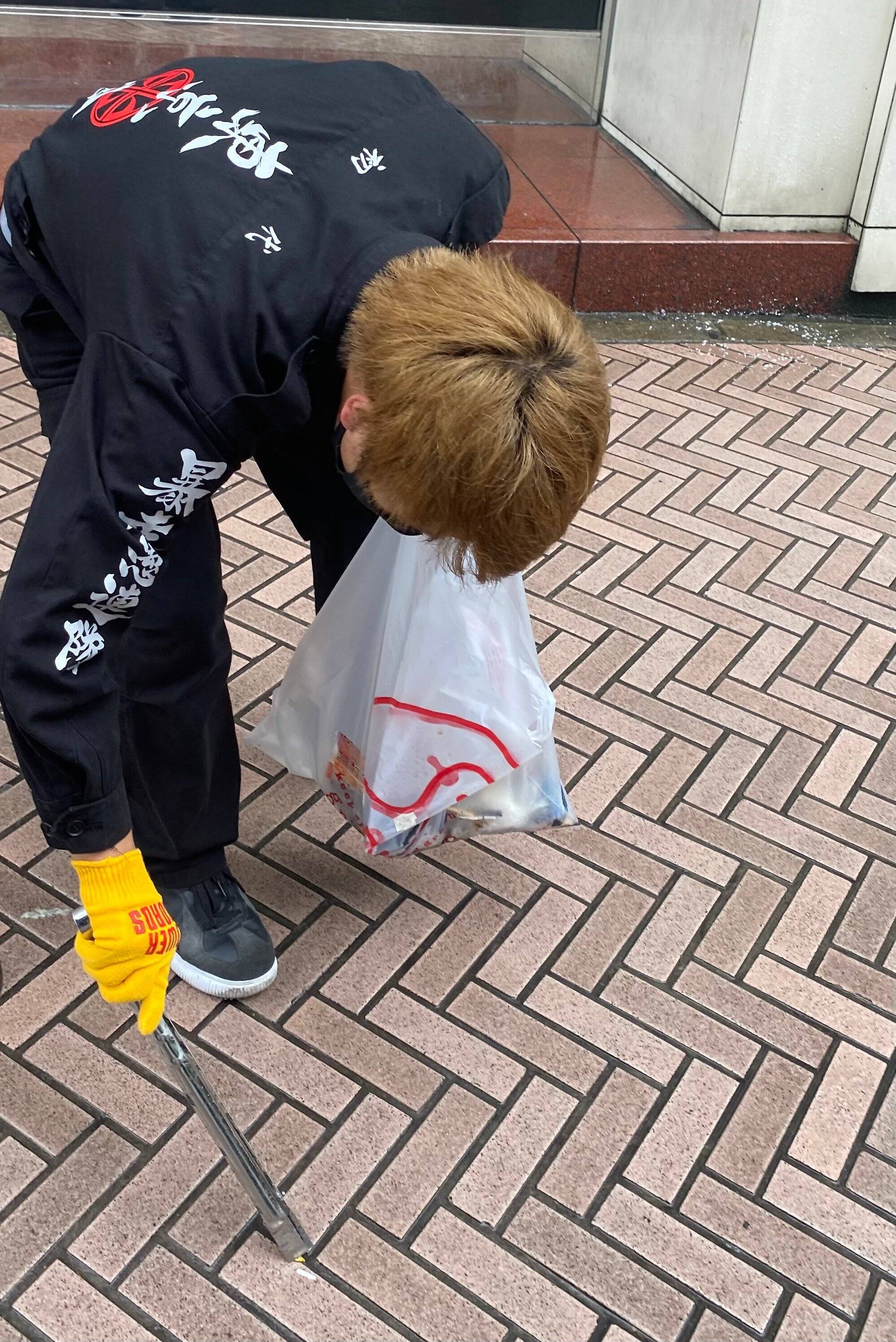 東京リベンジャーズ 東京卍會 と 愛美愛主 が渋谷でゴミ拾い パーちん 長内動画コメントも 21年7月9日 エキサイトニュース