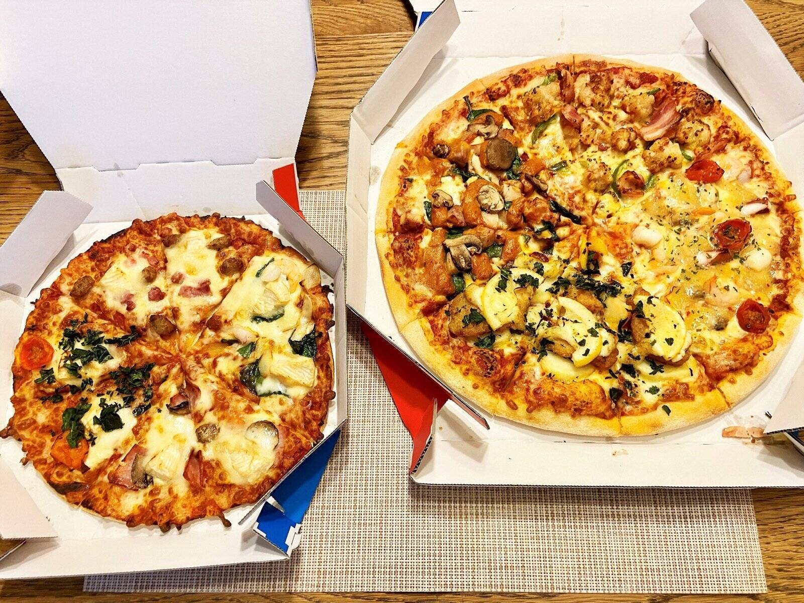 暑くて自炊したくない日はドミノ ピザ デリバリーlを買うとm無料 が大活躍 新メニュー 夏のよくばりクワトロ 販売中 2021年7月13日 エキサイトニュース 2 2