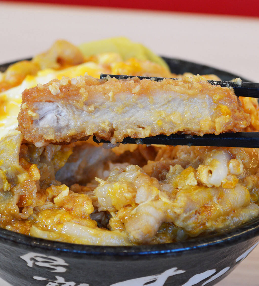 伝説のすた丼屋が作ったカツ丼がニンニク炸裂でとんでもないウマさ カツ丼界の風雲児の誕生を祝福せよ 2021年8月8日 エキサイトニュース 2 2