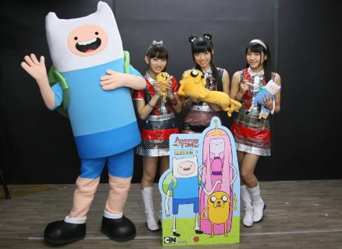 ゆるくてイカす アドベンチャー タイム のフィンとジェイクが編集部にやってきた 原宿キデイランドでお披露目イベントも 13年11月22日 エキサイトニュース