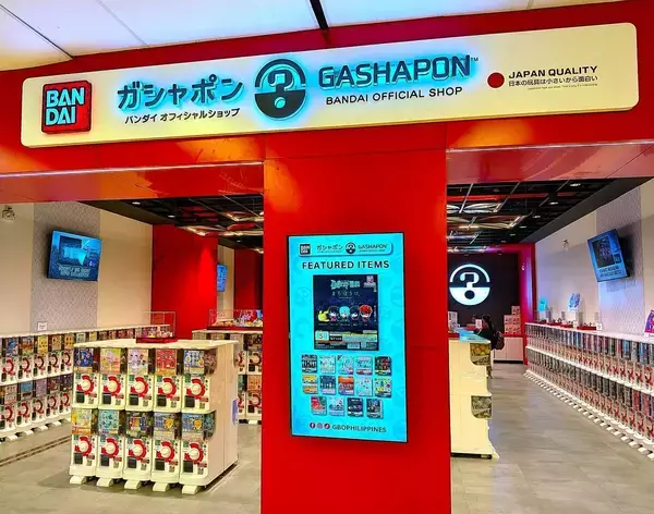 セブの空に新たな「ワクワク」を　マクタン空港にバンダイ公式店が誕生