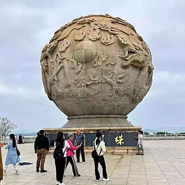 2026年、傷負う巨龍の暴発を防げ―軍の混乱と経済停滞に潜む「日中衝突」の正体