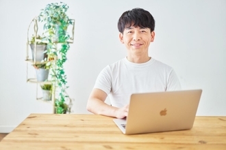 かざあな隊 小井翔太 社長、“丁寧なトップダウン営業”が話題に