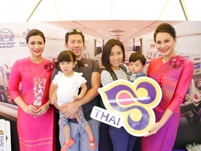 大人気のタイフェスティバル「タイ国際航空ブース」客室乗務員(CA)とのフォトセッション好評！